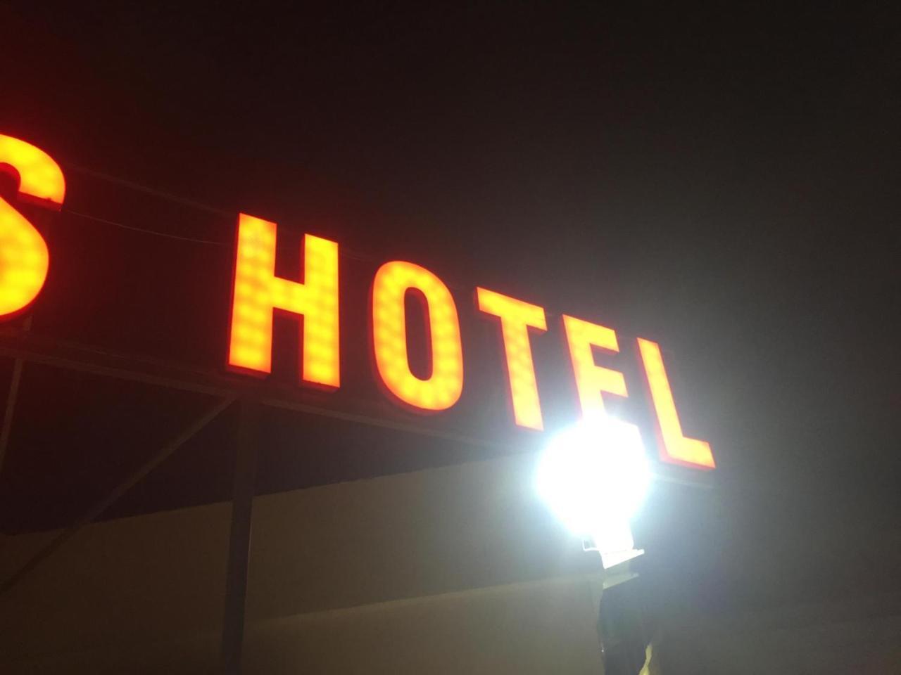 Magtas Hotel Jericho Buitenkant foto